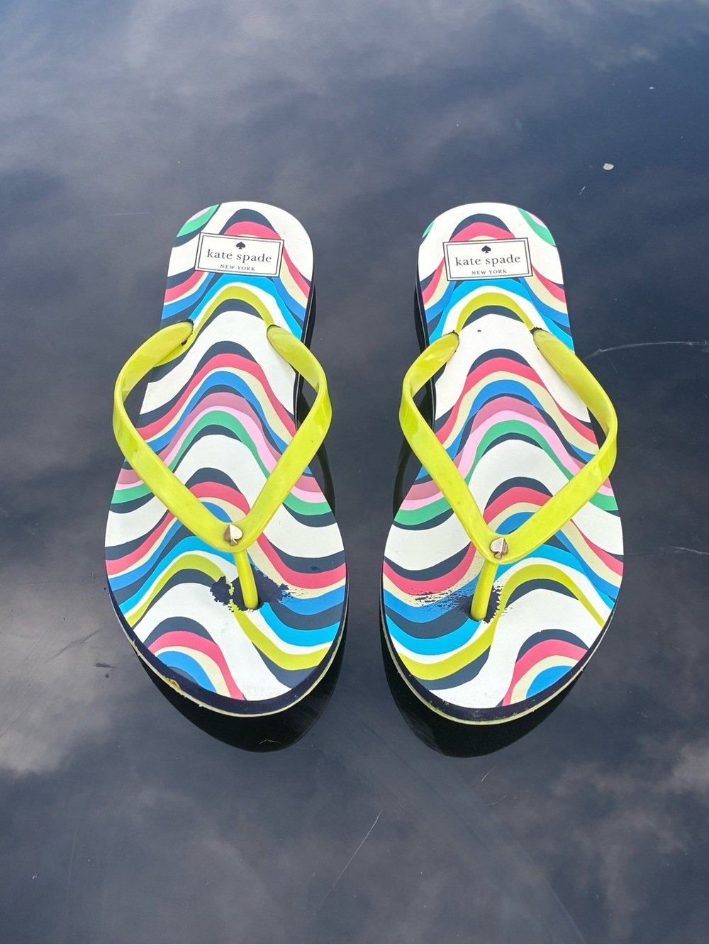 kate spade Neon Yellow Strap Multicolor Wave Pattern Flip Flops
